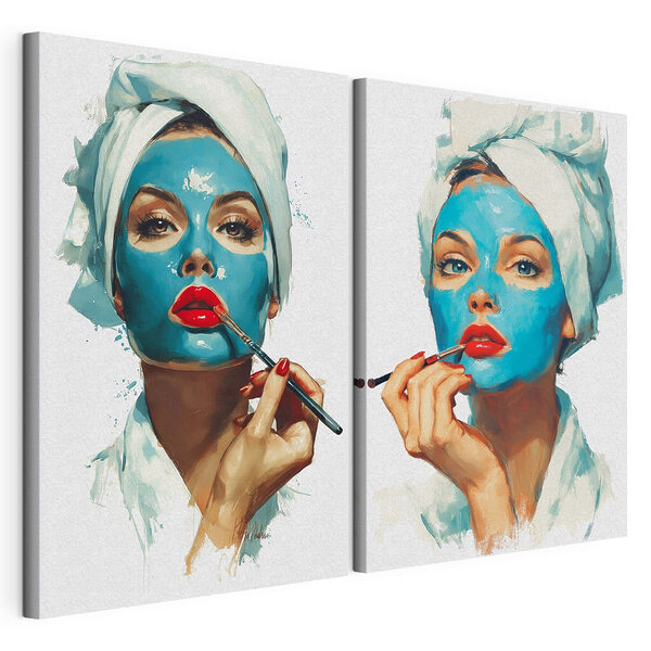 Modularer Leinwanddruck Collage einer Frau, die eine blaue Maske aufträgt